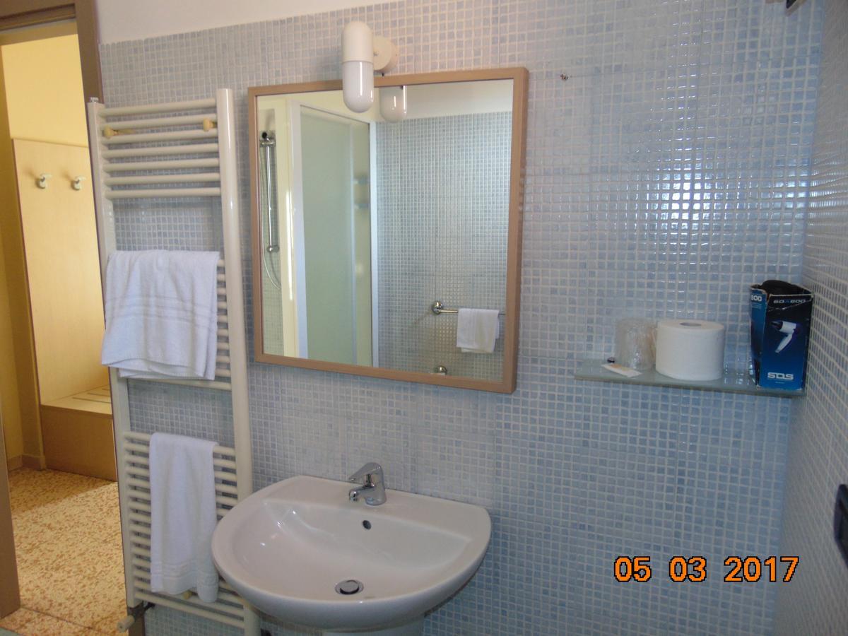 Hotel Mazzocchetti Citta Sant'Angelo Ngoại thất bức ảnh