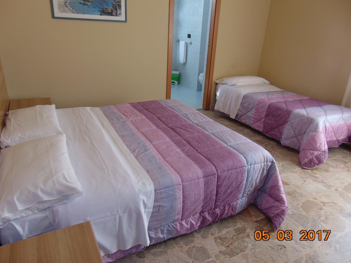 Hotel Mazzocchetti Citta Sant'Angelo Ngoại thất bức ảnh