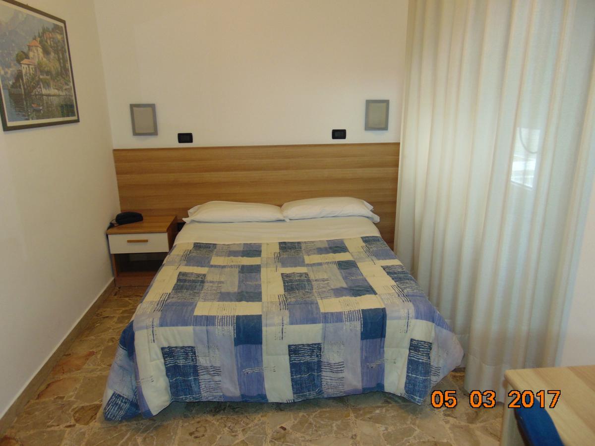 Hotel Mazzocchetti Citta Sant'Angelo Ngoại thất bức ảnh