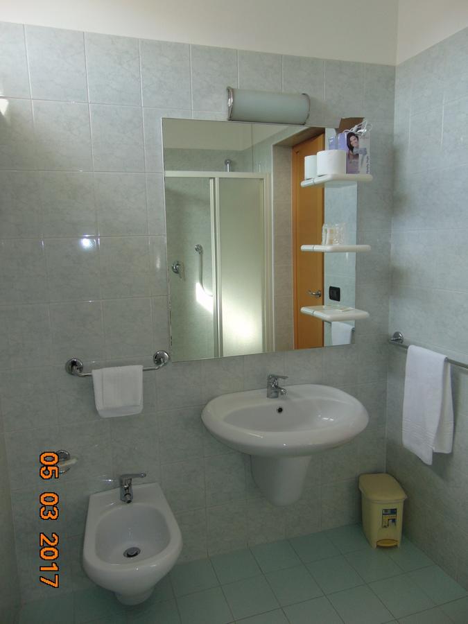 Hotel Mazzocchetti Citta Sant'Angelo Ngoại thất bức ảnh