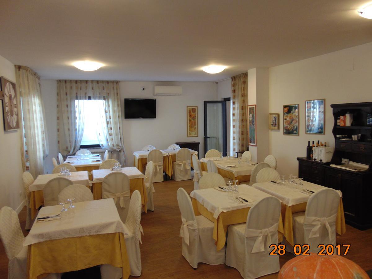 Hotel Mazzocchetti Citta Sant'Angelo Ngoại thất bức ảnh